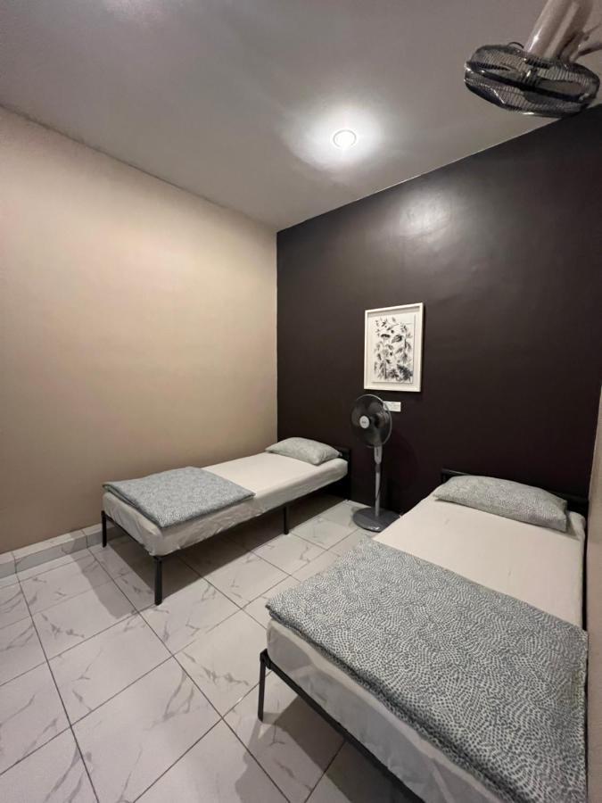 Bota Theatbas Homestay 17 In Seri Iskandar Perak 3 Bedroom מראה חיצוני תמונה